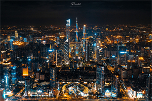 强化问责制：上海 __ 的努力